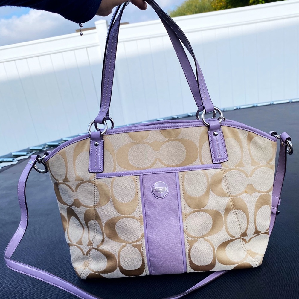 Authentic Coach Signature Lavender Crossbody Purse